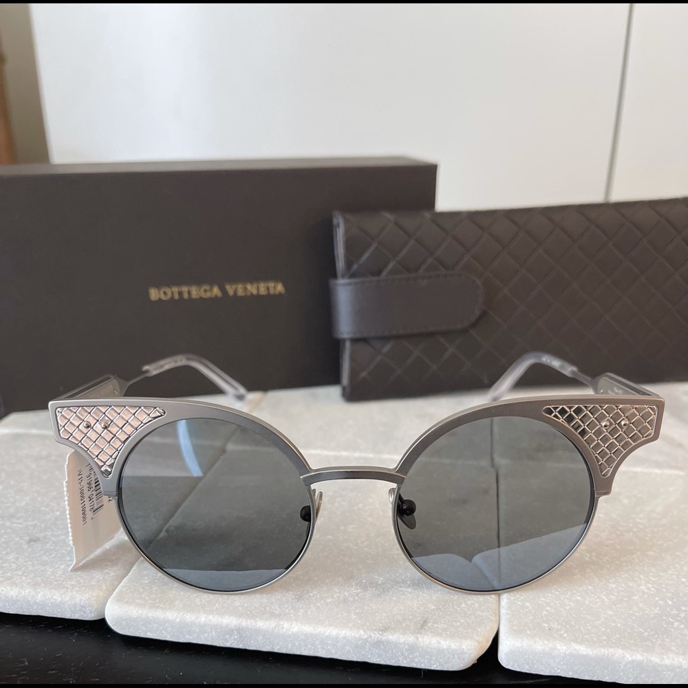 Bottega Veneta BV15 Limited Edition 235 of 300